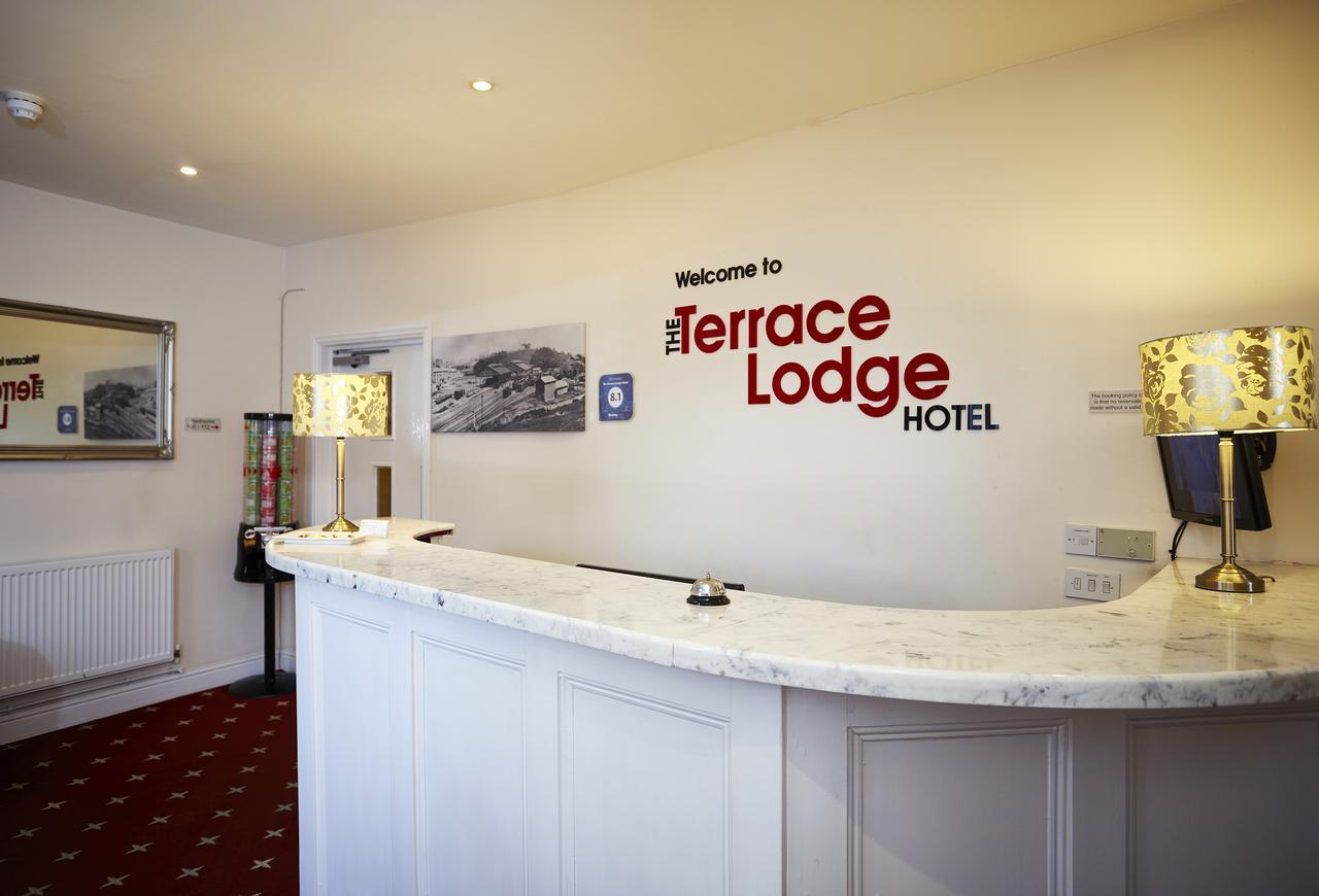 The Terrace Lodge Hotel Yeovil Bagian luar foto